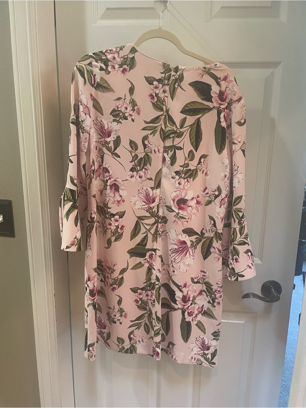 White House Black Market Pink Floral Tunic with Green Leaf Print